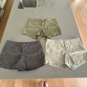 3 Pairs The North Face Shorts Sz 16  Hiking Cargo Nylon Zip Button Pockets 4"